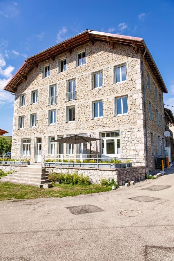 Appartamento La Batisse L'Arbre Beige Le Petit-Abergement Esterno foto