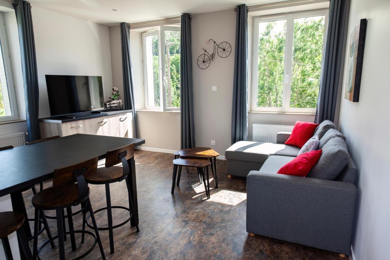 Appartamento La Batisse L'Arbre Beige Le Petit-Abergement Esterno foto