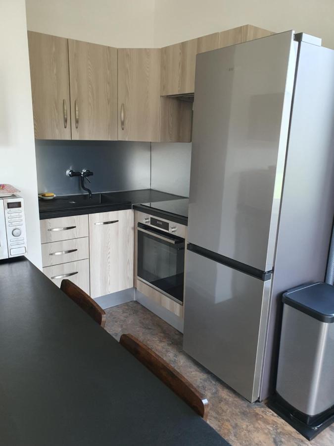 Appartamento La Batisse L'Arbre Beige Le Petit-Abergement Esterno foto